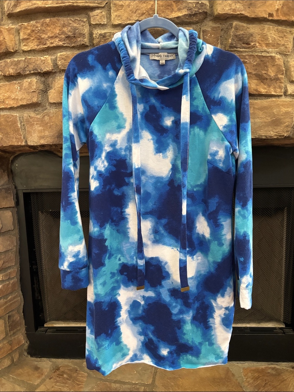 NWOT Cozy Blue Tie-Dye Hoodie Sweatshirt Dress. Large